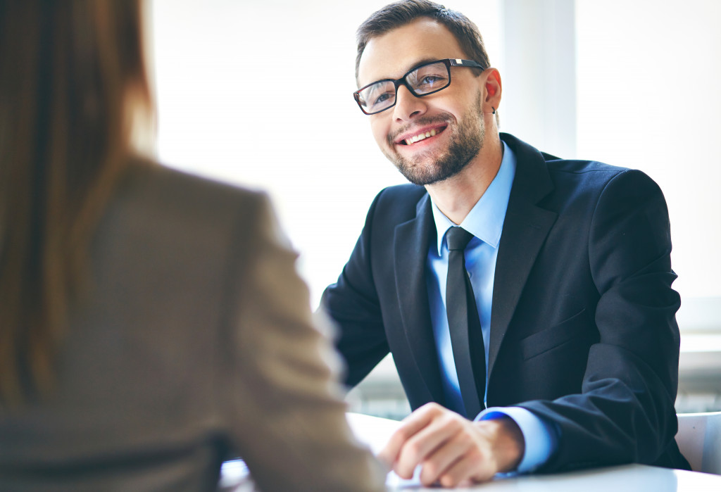 employer speaking with employee