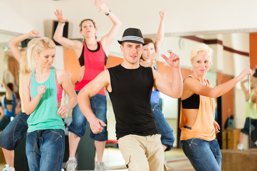 modern dance class for adults